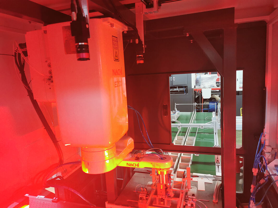 PLC Kontrol Sistemi Düz ürün boyutu için tasarlanmış Otomatik Kutu Ambalaj Makinesi L W H 400 300 140 mm ve 55 35 12 mm Ambalajlama süreci