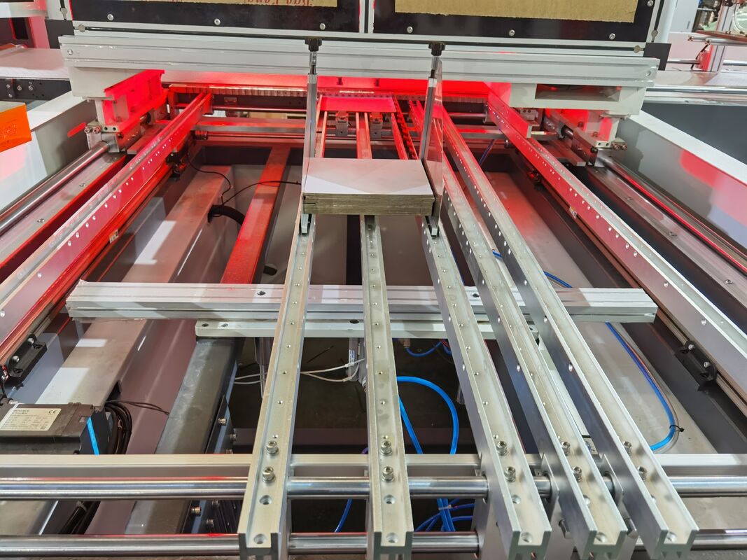 Otomatik konumlandırma makinesinin hızı dakikada 35-45 adet üretim için tasarlanmıştır