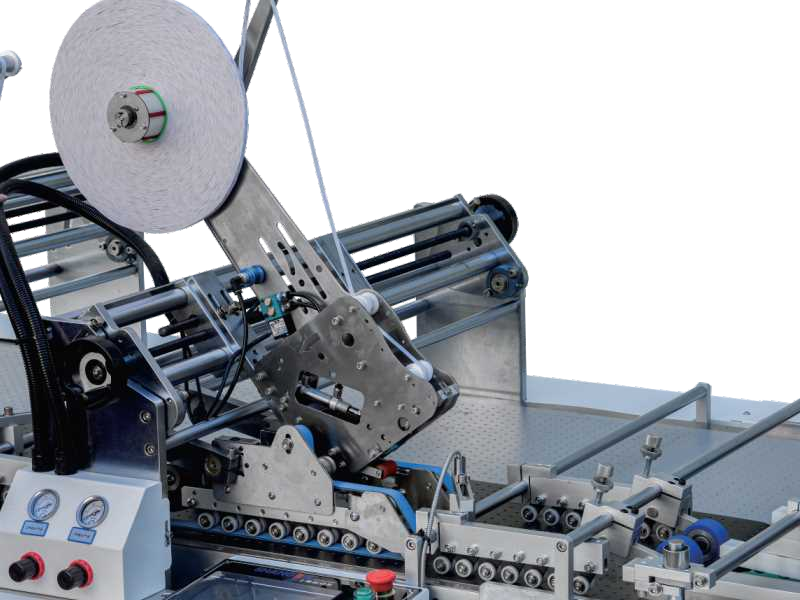 LY-1450WG-900 Çok Fonksiyonlu Fermuarlı Kutu Yapıştırıcı Çift Taraflı Yapışkan Makine Çoklu Kutu Uyumluluğu Tüm Fermuarlı Kartonlar Geniş Boyut Aralığı Kağıt Karton Desteği Özelleştirilebilir Bant Genişliği